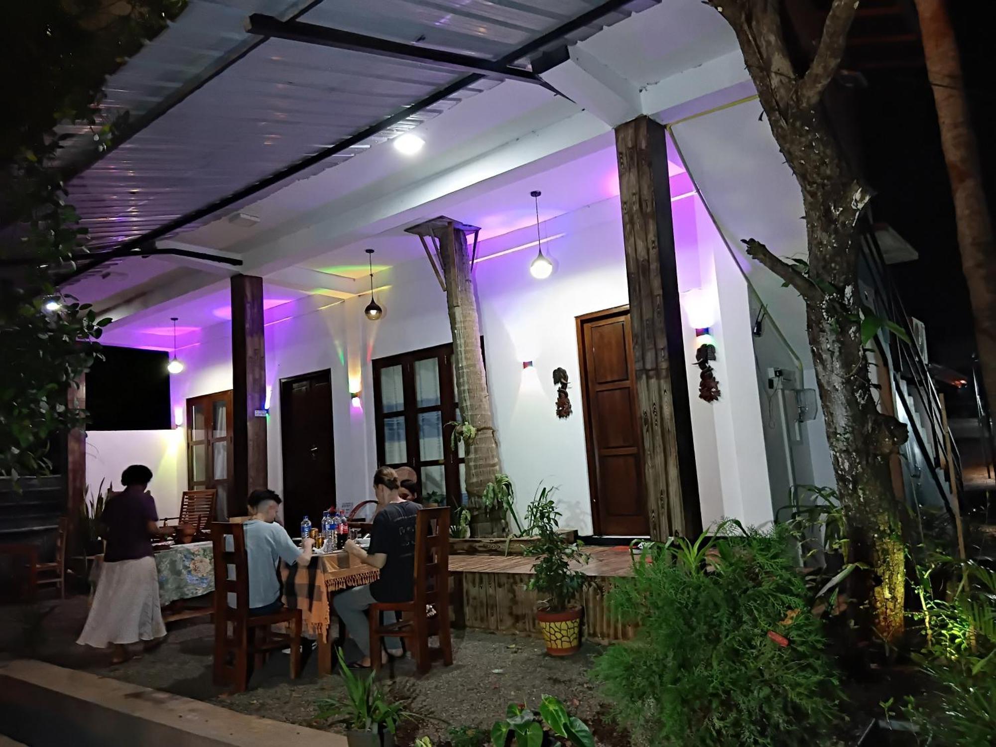 Nature Lotus Villa Dambulla Habitación foto